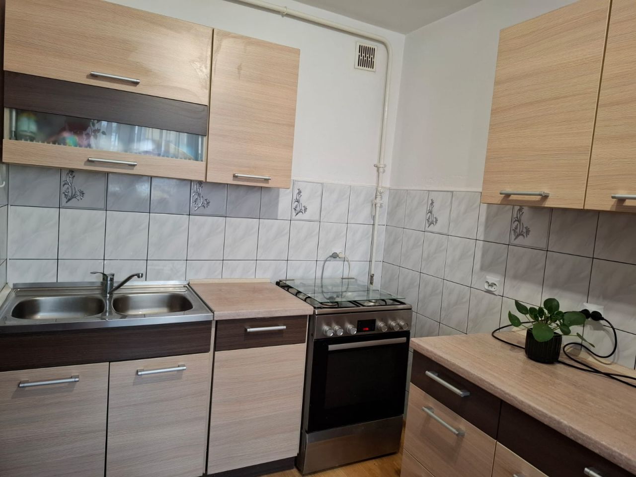 Mieszkanie 4-pokojowe Poręba, ul. Przemysłowa. Zdjęcie 8