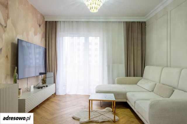 Mieszkanie 4-pokojowe Poznań Jeżyce, ul. Jasielska. Zdjęcie 1