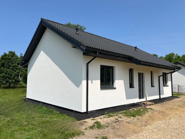 dom wolnostojący, 4 pokoje Sączów, ul. Siewierska. Zdjęcie 1