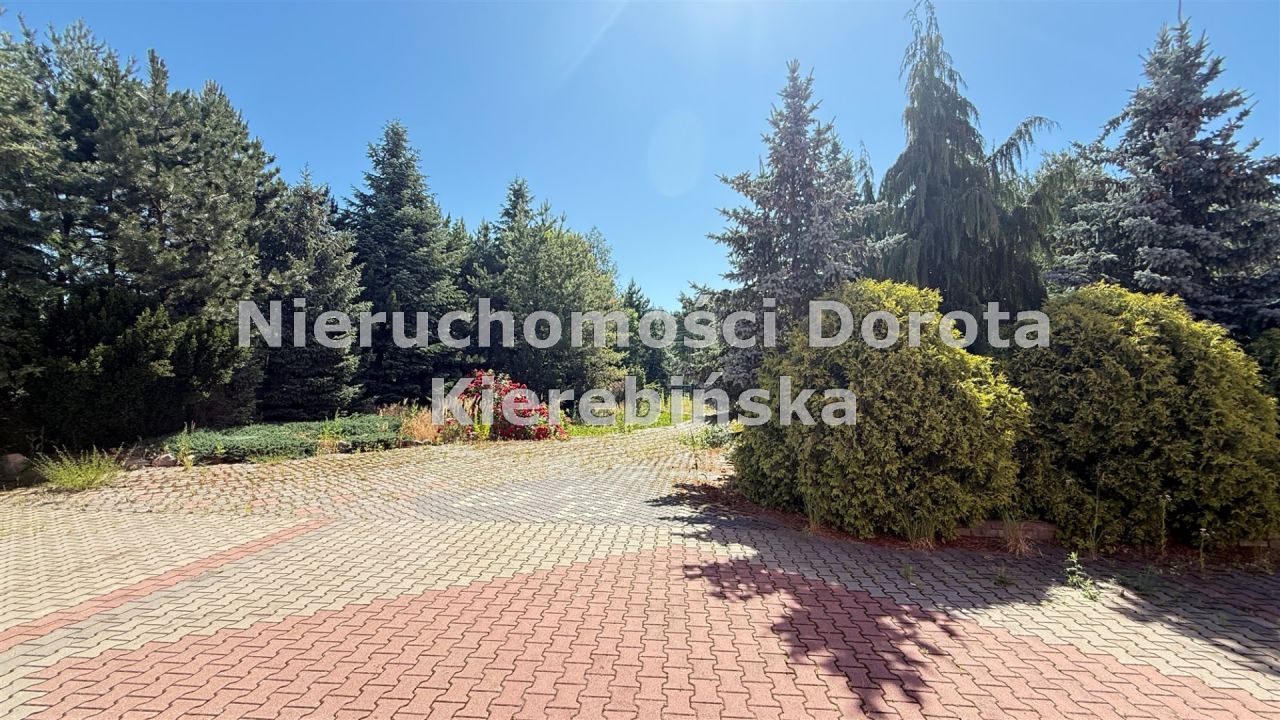 Hala/magazyn Ujazd. Zdjęcie 15