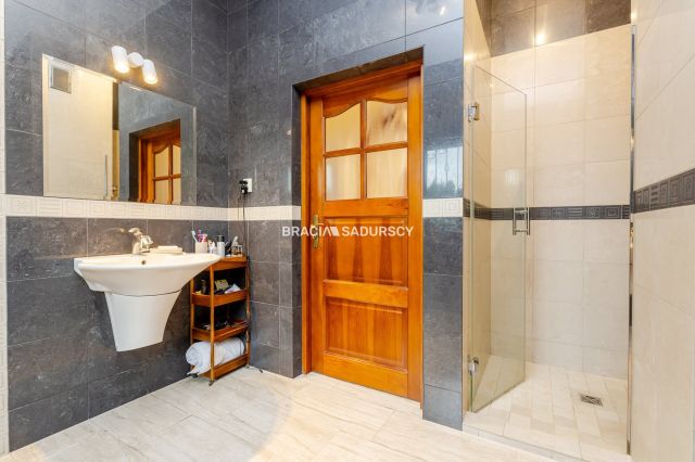 dom wolnostojący, 7 pokoi Modlniczka. Zdjęcie 12
