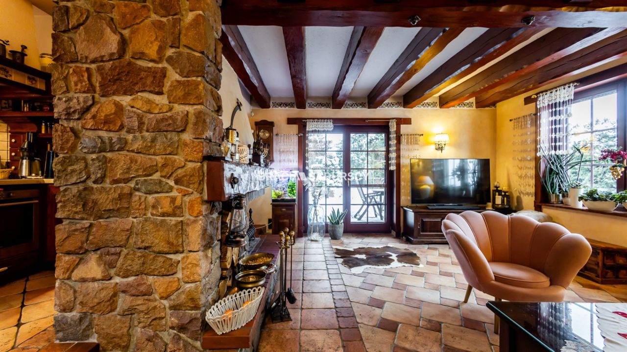 dworek, 8 pokoi Balin, ul. Gwardzistów. Zdjęcie 9