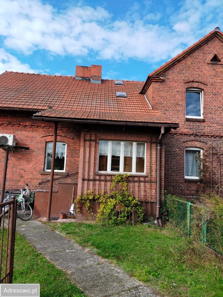 dom wolnostojący, 9 pokoi Brzeźce, ul. Nowa. Zdjęcie 1