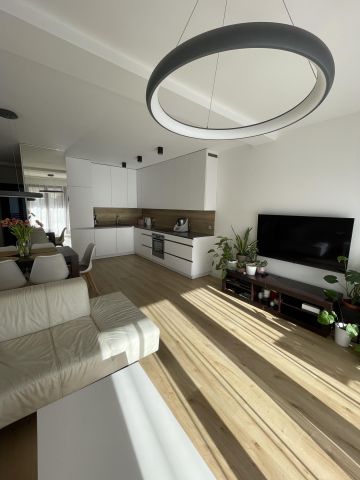 Mieszkanie 4-pokojowe Bielany Wrocławskie, ul. Świerkowa. Zdjęcie 1