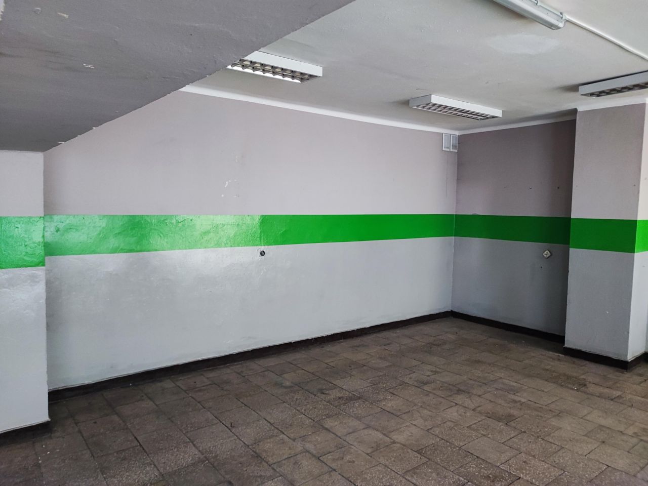 Lokal Gorzków-Osada, ul. Partyzantów. Zdjęcie 3