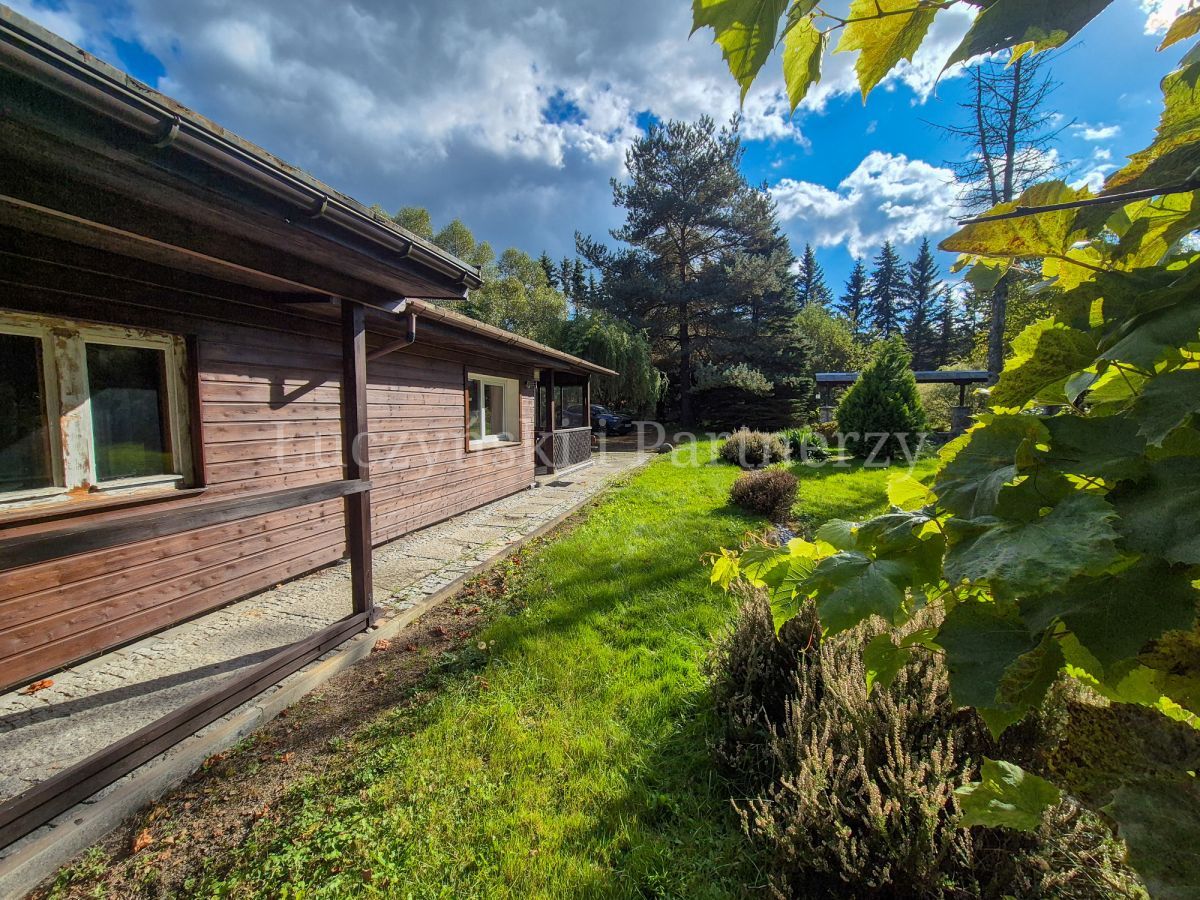 dom wolnostojący, 4 pokoje Mysłakowice. Zdjęcie 1