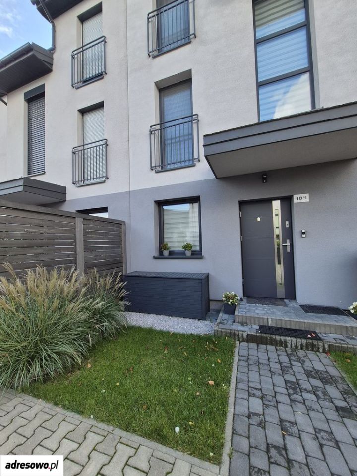 dom szeregowy, 7 pokoi Ożarów Mazowiecki. Zdjęcie 1