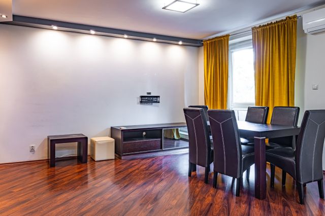 Mieszkanie 3-pokojowe Piaseczno, ul. Dworcowa. Zdjęcie 1