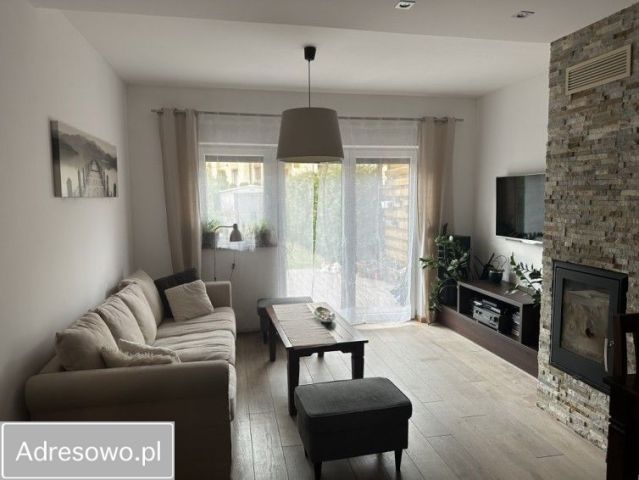 dom szeregowy, 4 pokoje Bielsko-Biała Dębowiec, ul. Rotmistrza Witolda Pileckiego. Zdjęcie 1