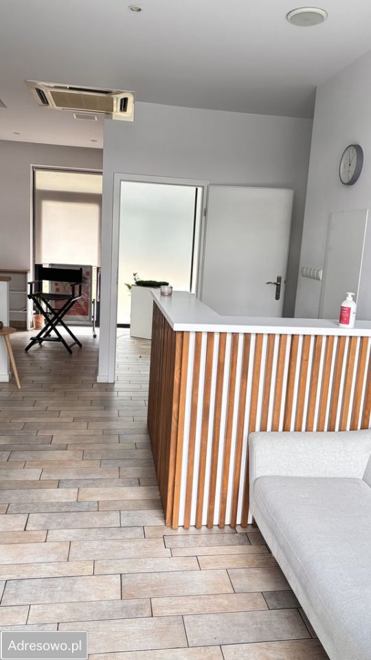 Lokal Katowice Kostuchna, ul. Arkadiusza Puchały. Zdjęcie 7