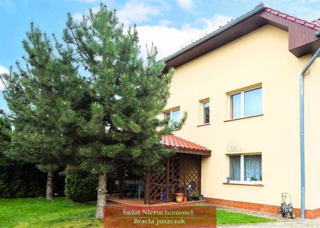 dom wolnostojący, 10 pokoi Radwanice. Zdjęcie 1