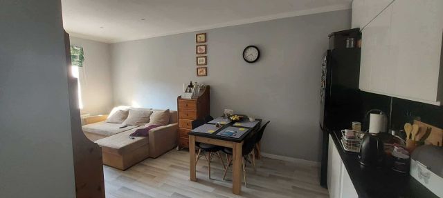 Mieszkanie 3-pokojowe Świdnica. Zdjęcie 1