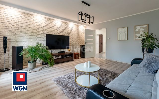 Mieszkanie 3-pokojowe Elbląg Nad Jarem, ul. Władysława Broniewskiego. Zdjęcie 1