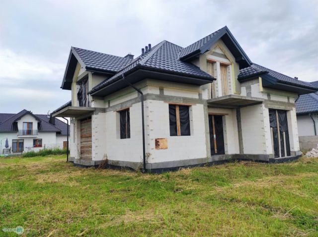 dom wolnostojący, 6 pokoi Chmielnik. Zdjęcie 6