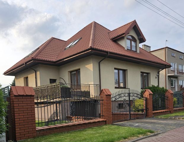 dom wolnostojący, 5 pokoi Lublin Sławinek, ul. Bohaterów Monte Cassino. Zdjęcie 1