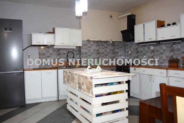 dom wolnostojący, 6 pokoi Brzeziny. Zdjęcie 6