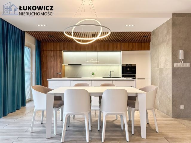 Mieszkanie 3-pokojowe Bielsko-Biała Śródmieście. Zdjęcie 2