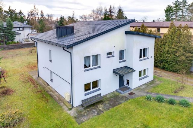 dom wolnostojący, 7 pokoi Piaseczno, ul. 11 Listopada. Zdjęcie 1