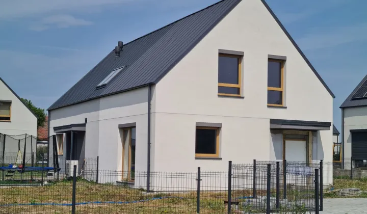 bliźniak, 3 pokoje Łopuchowo