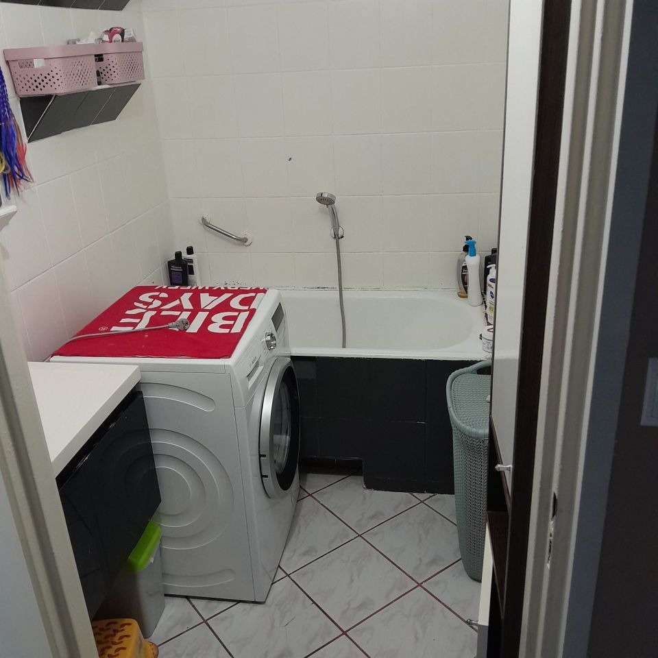 Mieszkanie 3-pokojowe Ościęcin. Zdjęcie 5