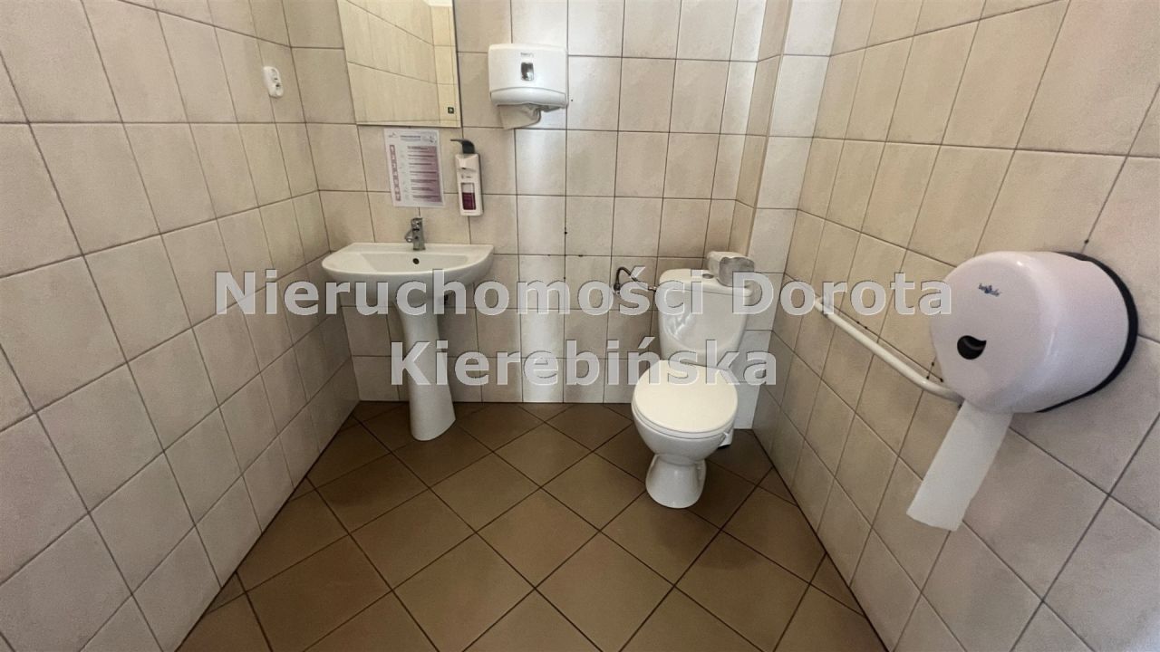 Lokal Tomaszów Mazowiecki, ul. dr. Karola Benniego. Zdjęcie 24