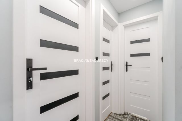 Mieszkanie 3-pokojowe Karniowice, ul. Osiedlowa. Zdjęcie 17