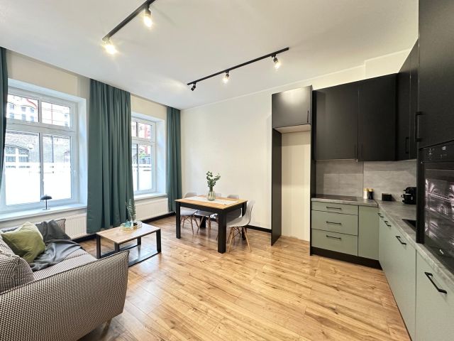 Mieszkanie 3-pokojowe Bytom Śródmieście, ul. Orląt Lwowskich. Zdjęcie 1