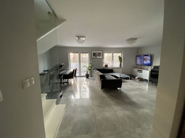 bliźniak, 4 pokoje Słupno Nowe Słupno, ul. Cypriana Kamila Norwida. Zdjęcie 1