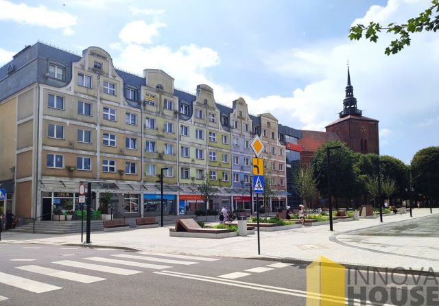 Mieszkanie 4-pokojowe Słupsk, pl. Stary Rynek. Zdjęcie 1
