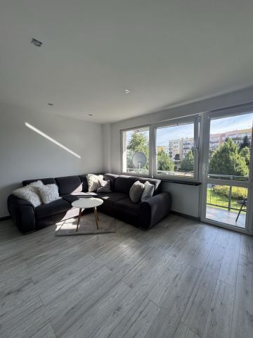 Mieszkanie 3-pokojowe Świdnica, ul. Ignacego Prądzyńskiego. Zdjęcie 1