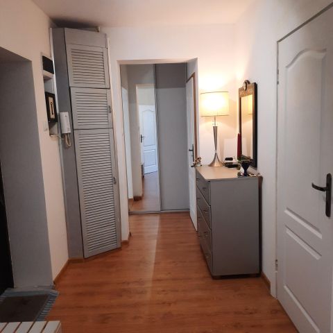 Mieszkanie 4-pokojowe Legnica Tarninów, ul. Stefana Żółkiewskiego. Zdjęcie 2