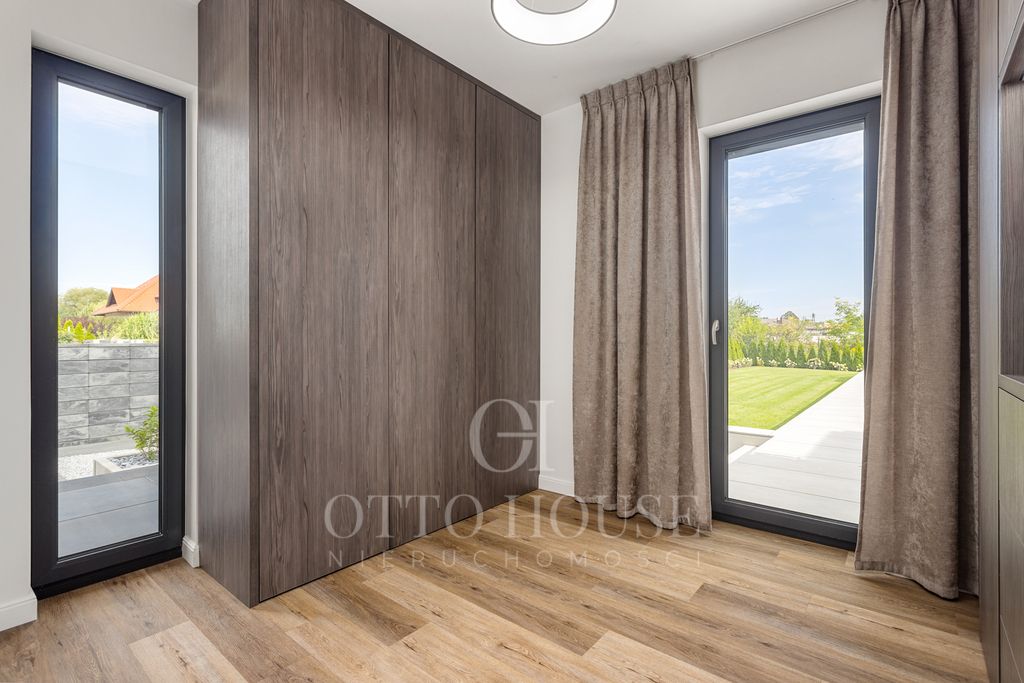 dom wolnostojący, 6 pokoi Gniezno. Zdjęcie 25