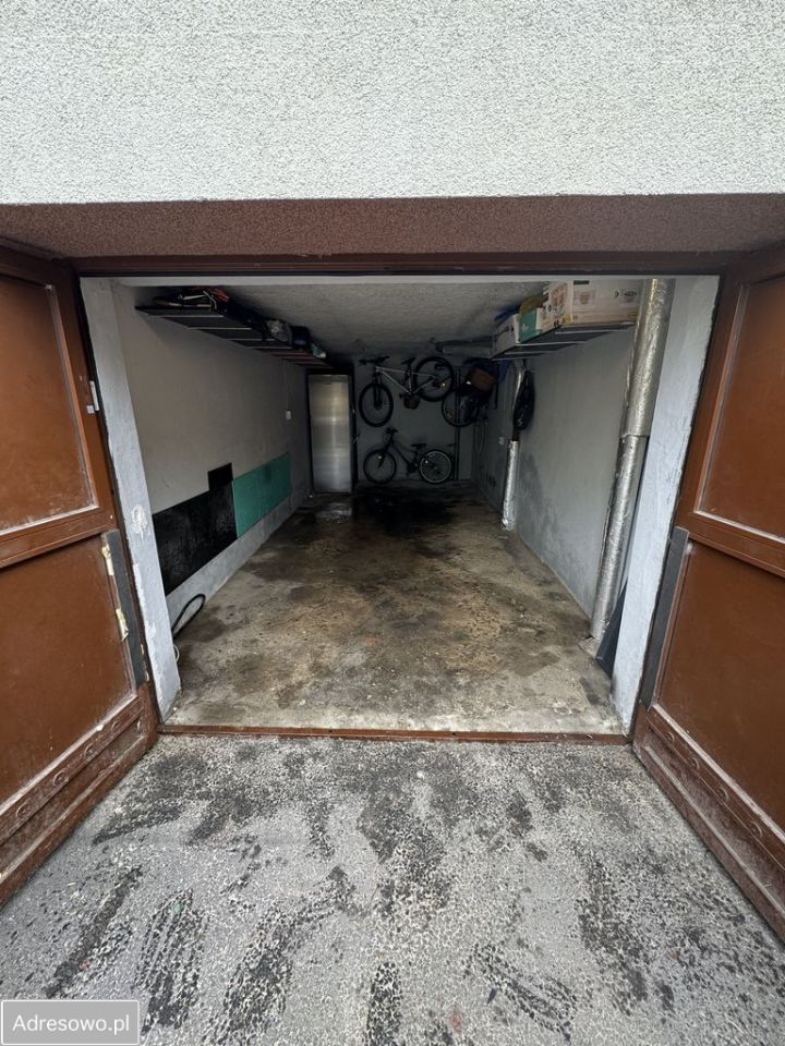 Garaż/miejsce parkingowe Katowice Śródmieście, ul. Uniwersytecka