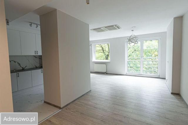 Mieszkanie 4-pokojowe Katowice Śródmieście, ul. Jesionowa. Zdjęcie 1