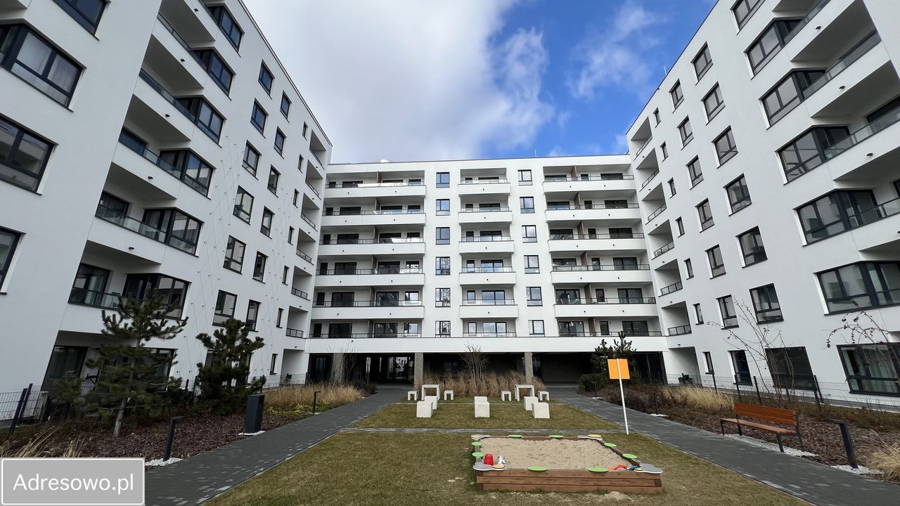 Mieszkanie 3-pokojowe Warszawa Włochy, ul. Równoległa. Zdjęcie 4