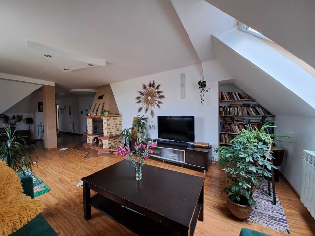 Mieszkanie 3-pokojowe Klępina. Zdjęcie 1