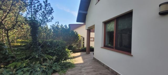 dom wolnostojący, 6 pokoi Złotokłos. Zdjęcie 14