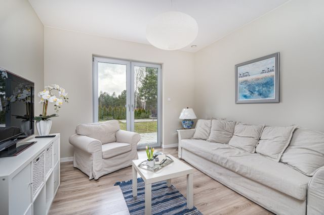 dom wolnostojący, 5 pokoi Rosanów. Zdjęcie 8