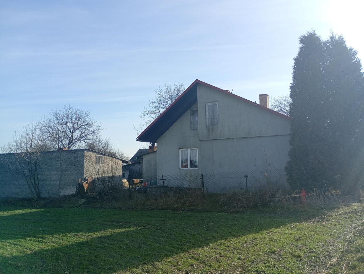 dom wolnostojący, 3 pokoje Niezdów, Niezdów. Zdjęcie 3