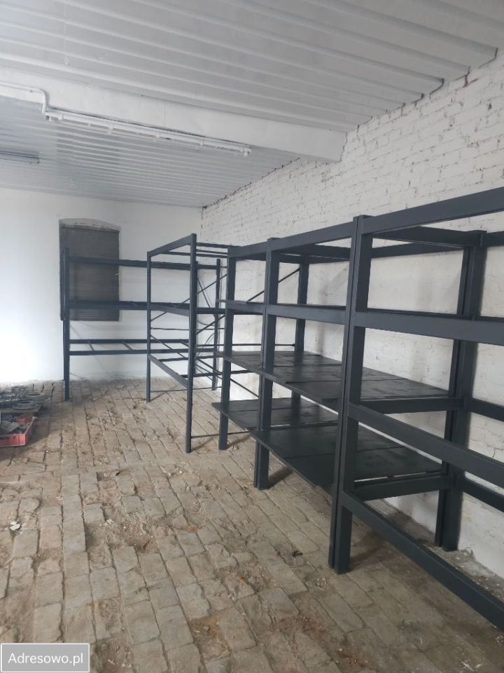 Hala/magazyn Grzybno. Zdjęcie 5