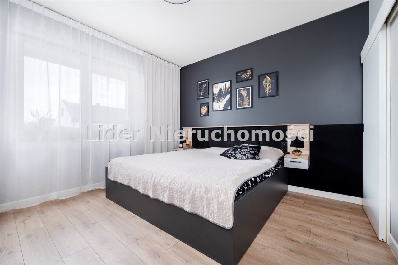 dom wolnostojący, 6 pokoi Bychlew. Zdjęcie 5