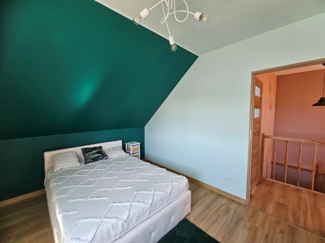 dom wolnostojący, 6 pokoi Świebodzice Ciernie. Zdjęcie 16