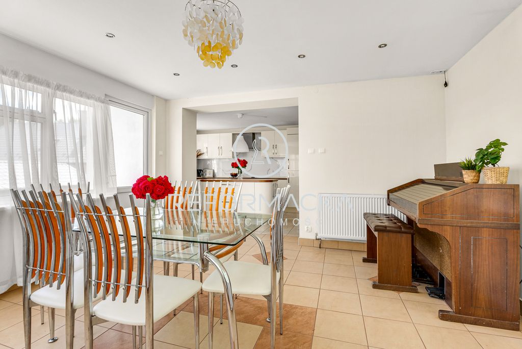 dom wolnostojący, 6 pokoi Wysoka Głogowska. Zdjęcie 8