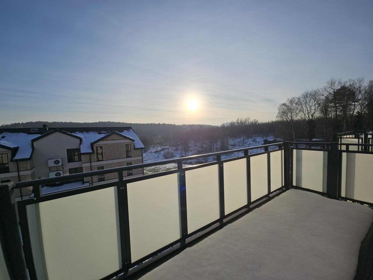 Mieszkanie 3-pokojowe Myślenice. Zdjęcie 4