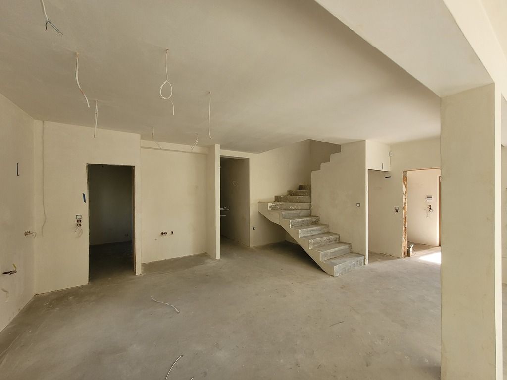 dom wolnostojący, 5 pokoi Złotokłos. Zdjęcie 12