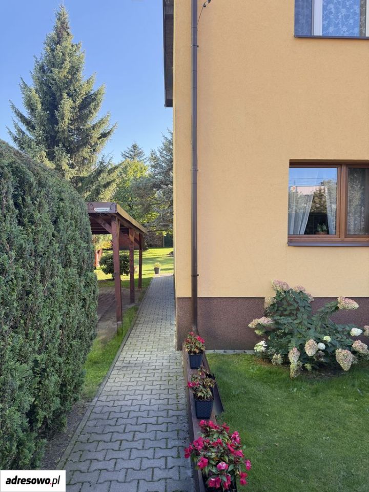 dom wolnostojący, 5 pokoi Sosnowiec Modrzejów, ul. 27 Stycznia. Zdjęcie 2