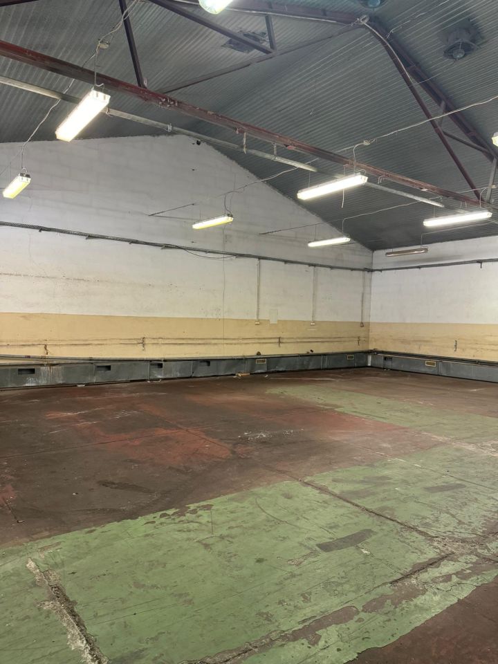 Hala/magazyn Ożarów Mazowiecki, ul. Józefa Sowińskiego. Zdjęcie 3