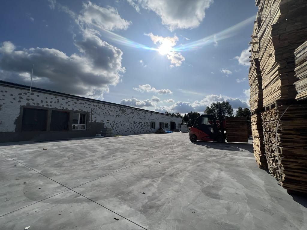 Hala/magazyn Chmielnik, ul. Adolfa Dygasińskiego. Zdjęcie 8