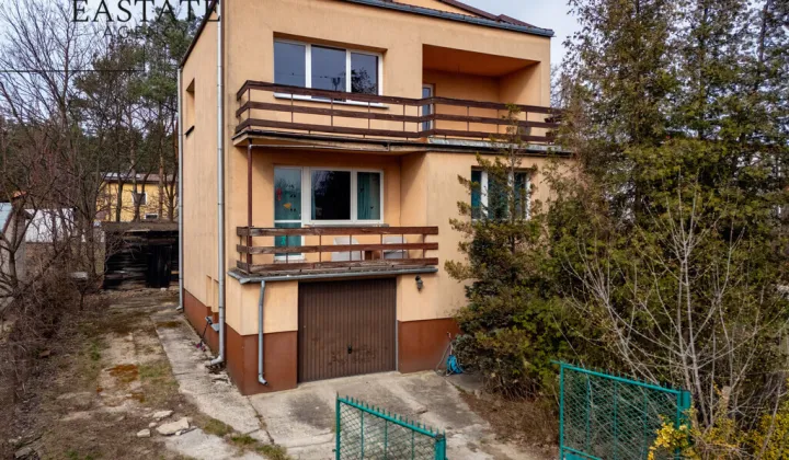 dom wolnostojący, 6 pokoi Zielonka, ul. Saperów