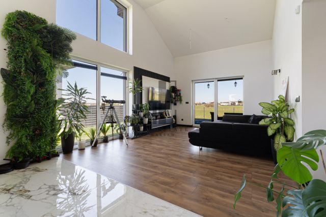 dom wolnostojący, 4 pokoje Wola Rasztowska, ul. Przyjaźni. Zdjęcie 1